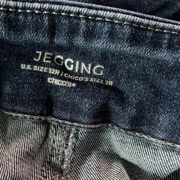 Chico’s Jegging with Red Rhinestone detail on legs. Sz 12 great condition! - Picture 5 of 6